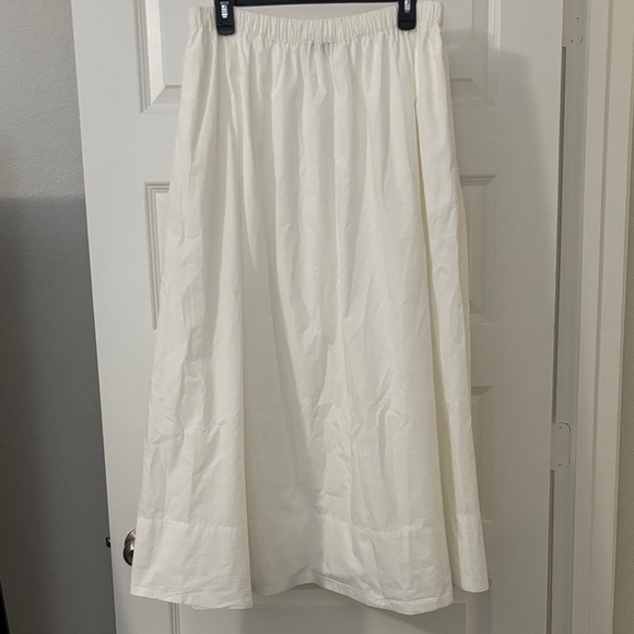 Quince Dresses & Skirts - Quince white 100% organic cotton poplin A line maxi skirt SZ M full skirt casual